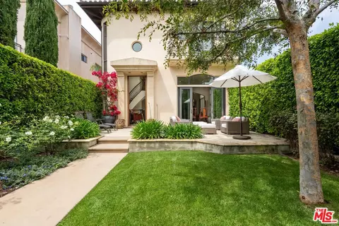 12319 Gorham Ave, Los Angeles, CA 90049