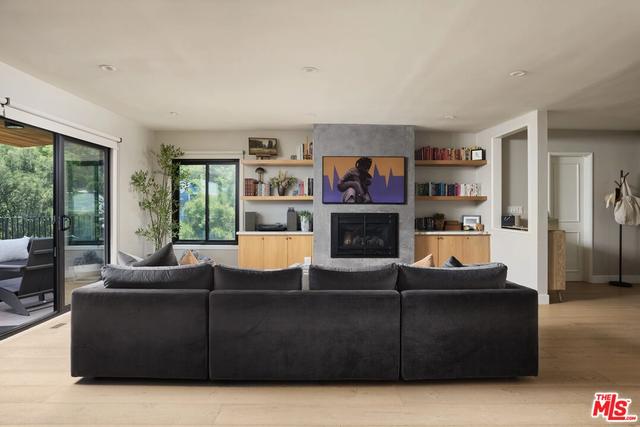 3731 Blue Canyon Dr, Studio City, CA 91604