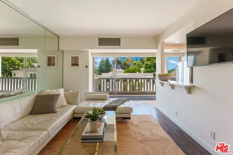 999 N Doheny Dr #211, West Hollywood, CA 90069