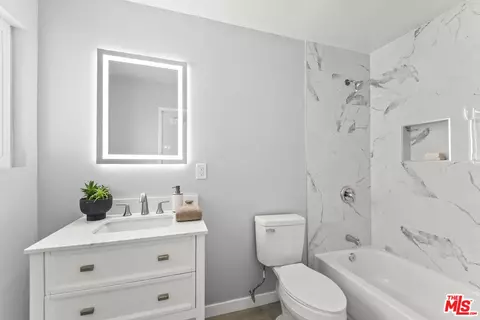Bath - 509 E Moorehaven Dr, Carson, CA 90746 photo 1 of 2