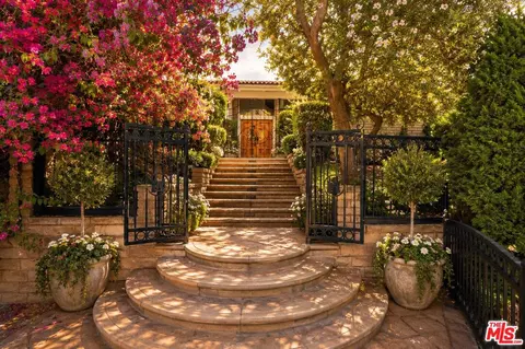 3160 Sepulveda Blvd, Sherman Oaks, CA 91403