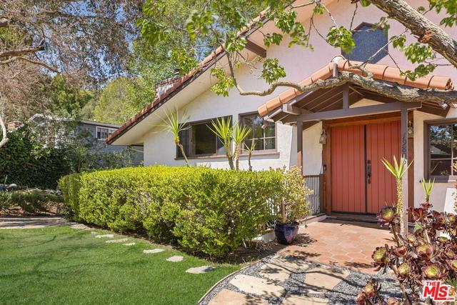 19805 Valley View Dr, Topanga, CA 90290