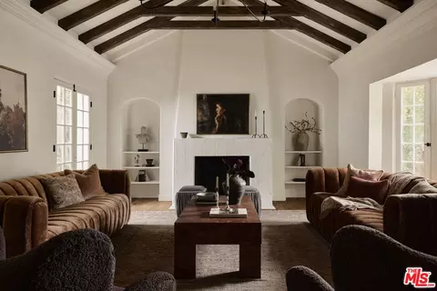 1654 N Beverly Dr, Beverly Hills, CA 90210