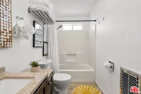 Bath - 55436 Cone Blvd, Landers, CA 92285 photo 1 of 2