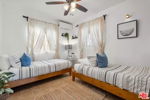 Bedroom - 55436 Cone Blvd, Landers, CA 92285 photo 4 of 5