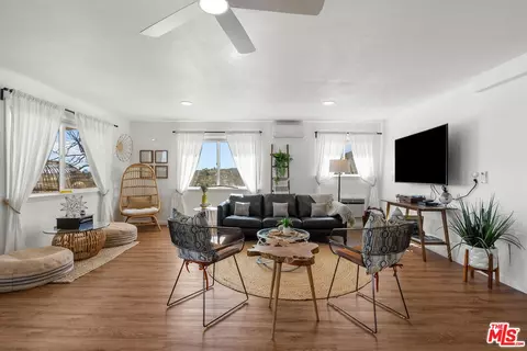 Living - 55436 Cone Blvd, Landers, CA 92285 photo 3 of 7