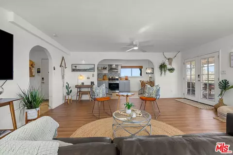 Living - 55436 Cone Blvd, Landers, CA 92285 photo 6 of 7