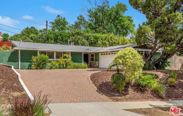 20411 Hatteras St, Woodland Hills, CA 91367