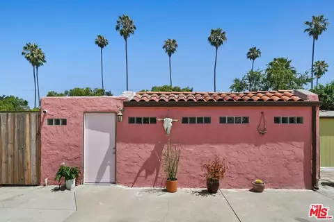 Exterior - 831 E Rio Grande St, Pasadena, CA 91104 photo 11 of 18