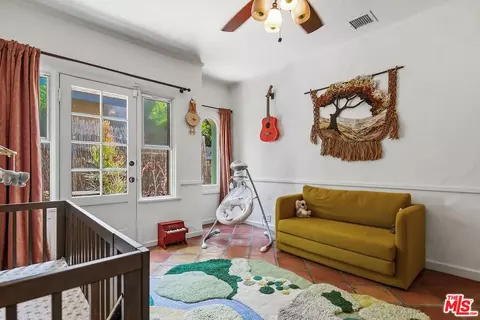 Bedroom - 831 E Rio Grande St, Pasadena, CA 91104 photo 3 of 3