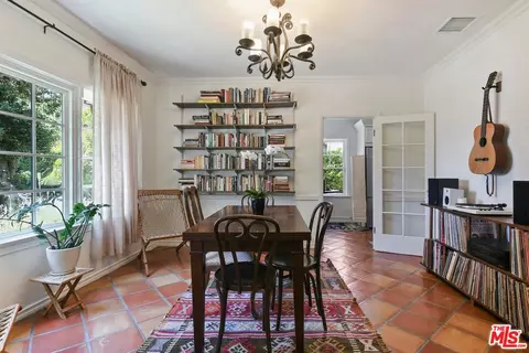 Dining - 831 E Rio Grande St, Pasadena, CA 91104 photo 1 of 2