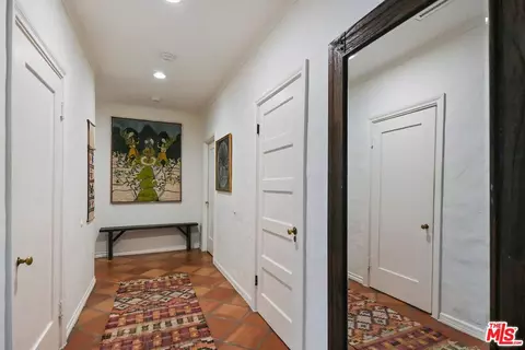 Entry Way - 831 E Rio Grande St, Pasadena, CA 91104 photo 1 of 1