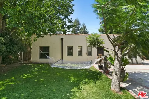 Exterior - 831 E Rio Grande St, Pasadena, CA 91104 photo 13 of 18