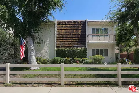 12951 Riverside Dr #4, Sherman Oaks, CA 91423