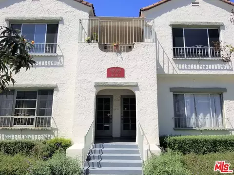 327 Ogden Dr, Los Angeles, CA 90036