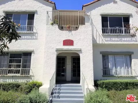 327 Ogden Dr, Los Angeles, CA 90036