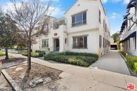 327 Ogden Dr, Los Angeles, CA 90036