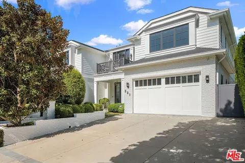 521 Toyopa Dr, Pacific Palisades, CA 90272