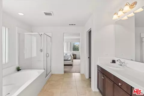 Entry Way - 361 Canyon Rdg, Calimesa, CA 92320 photo 4 of 4