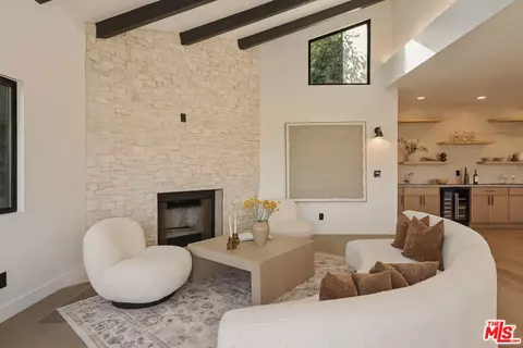 2474 Silver Ridge Ave, Los Angeles, CA 90039