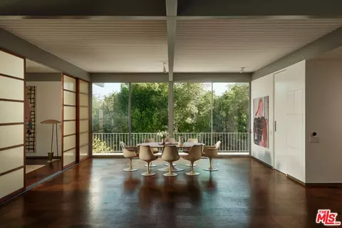 Dining - 1035 Summit Dr, Beverly Hills, CA 90210 photo 1 of 2