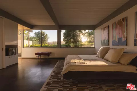 Bedroom - 1035 Summit Dr, Beverly Hills, CA 90210 photo 2 of 2
