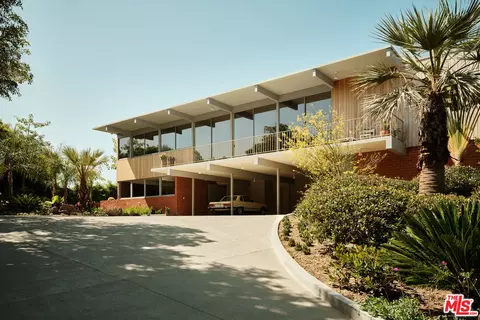 Exterior - 1035 Summit Dr, Beverly Hills, CA 90210 photo 1 of 10