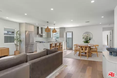 3925 Alla Rd, Los Angeles, CA 90066