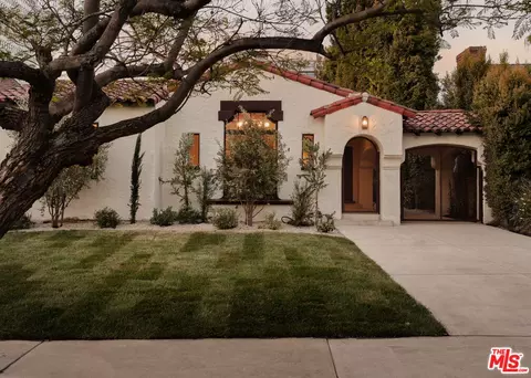 6255 Del Valle Dr, Los Angeles, CA 90048