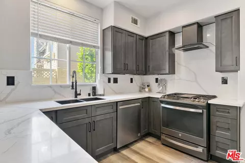 432 Middlebury Ct, Claremont, CA 91711
