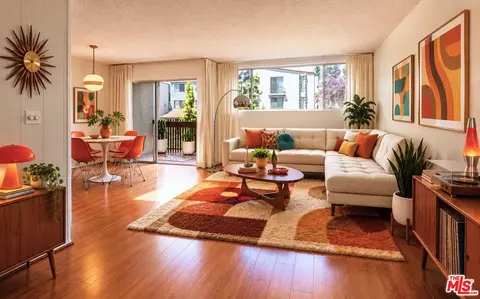 6050 Canterbury Dr #E214, Culver City, CA 90230