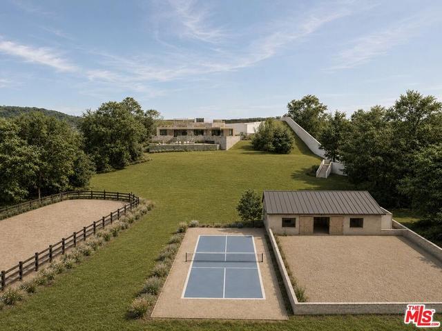 570 Schueren, Malibu, CA 90265