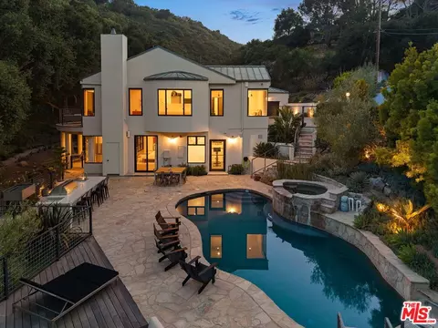 28222 Via Acero St, Malibu, CA 90265