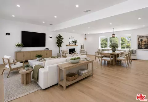 4955 Woodman Ave, Sherman Oaks, CA 91423