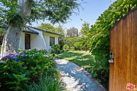 13009 Greenleaf St, Studio City, CA 91604