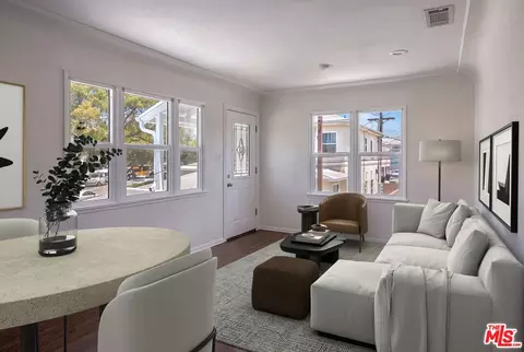 422 N Everett St, Glendale, CA 91206 photo 9