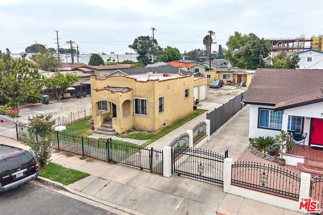 718 E 110th St, Los Angeles, CA 90059