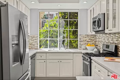 1375 Kelton Ave #206, Los Angeles, CA 90024