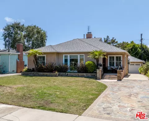 7807 Stewart Ave, Los Angeles, CA 90045