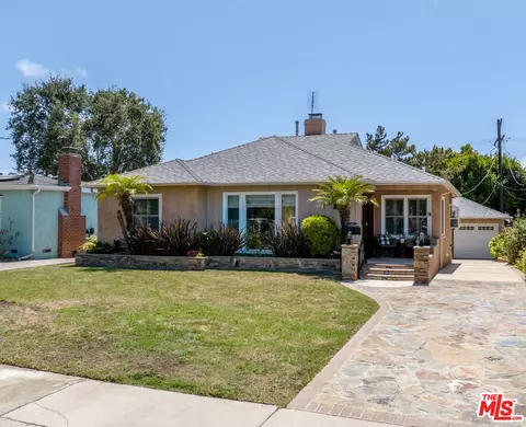 7807 Stewart Ave, Los Angeles, CA 90045