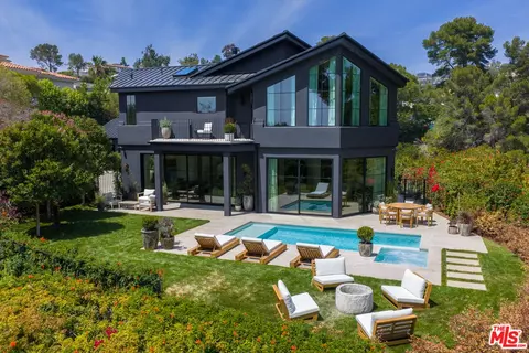 1122 La Altura Rd, Beverly Hills, CA 90210