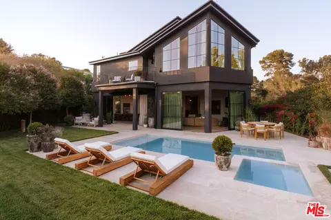 1122 La Altura Rd, Beverly Hills, CA 90210