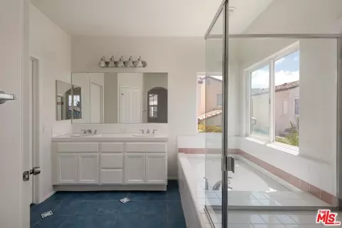 11862 Elba Ct, Moorpark, CA 93021 photo 17