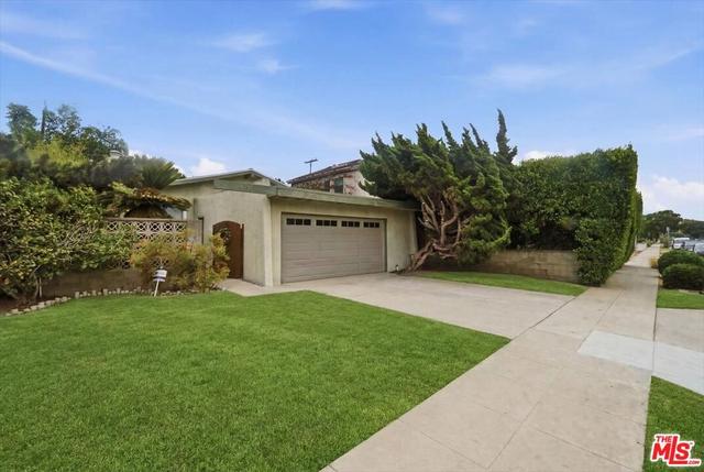 4032 Moore St, Los Angeles, CA 90066