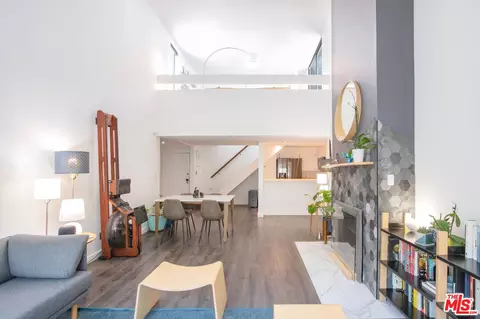 950 N Kings Rd #341, West Hollywood, CA 90069
