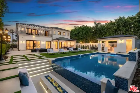 710 N Camden Dr, Beverly Hills, CA 90210