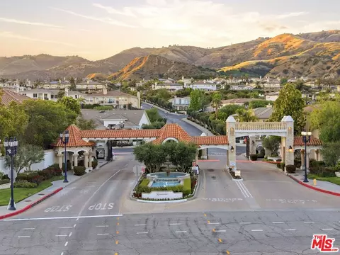 20274 Via Medici, Porter Ranch, CA 91326