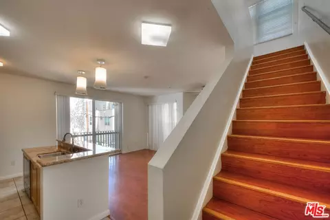 Other - 302 E 19th St #7, Long Beach, CA 90806 photo 4 of 7