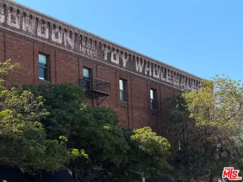 215 S Santa Fe Ave #4, Los Angeles, CA 90012