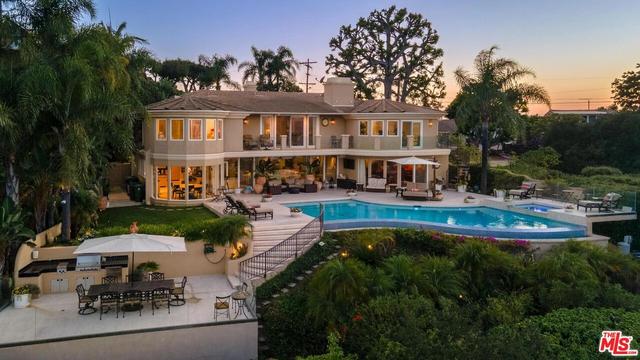 7833 Torreyson Dr, Los Angeles, CA 90046